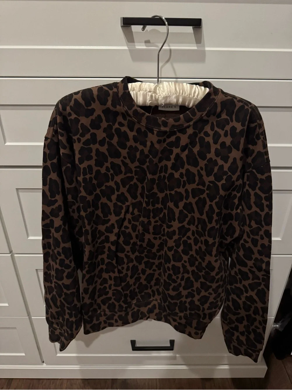 Evereve Brown Leopard Print Women's Crewneck Sweater NEW SIZE SMALl